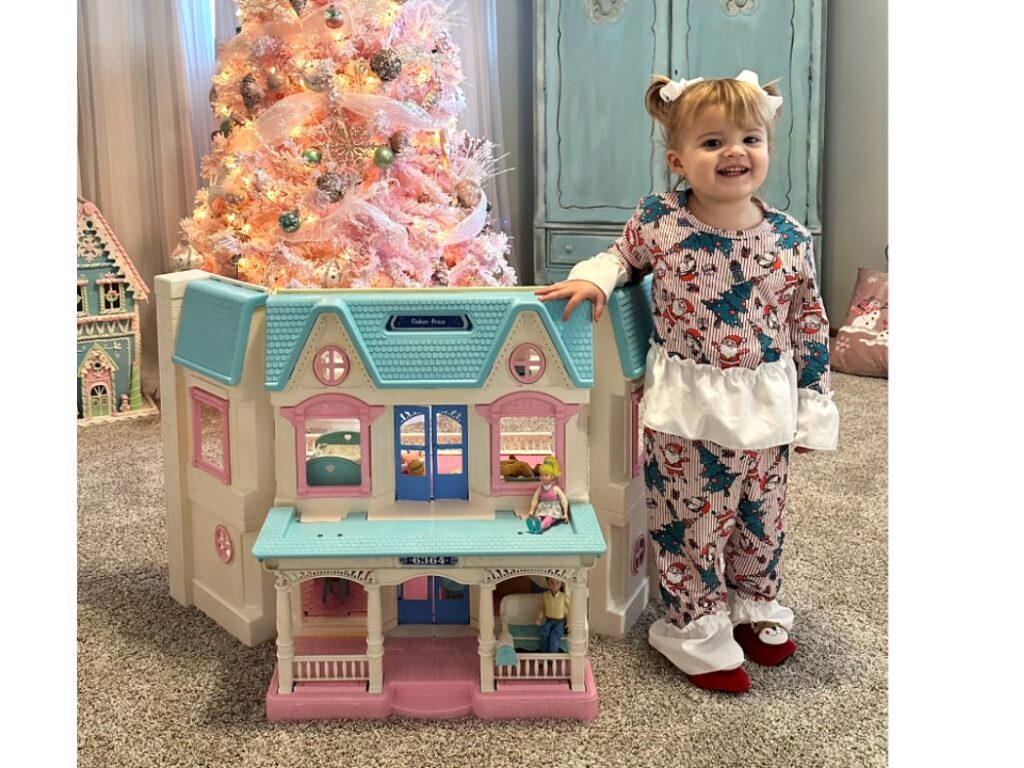 Daughter's reaction 1993 Loving Family Dream Folding Dollhouse